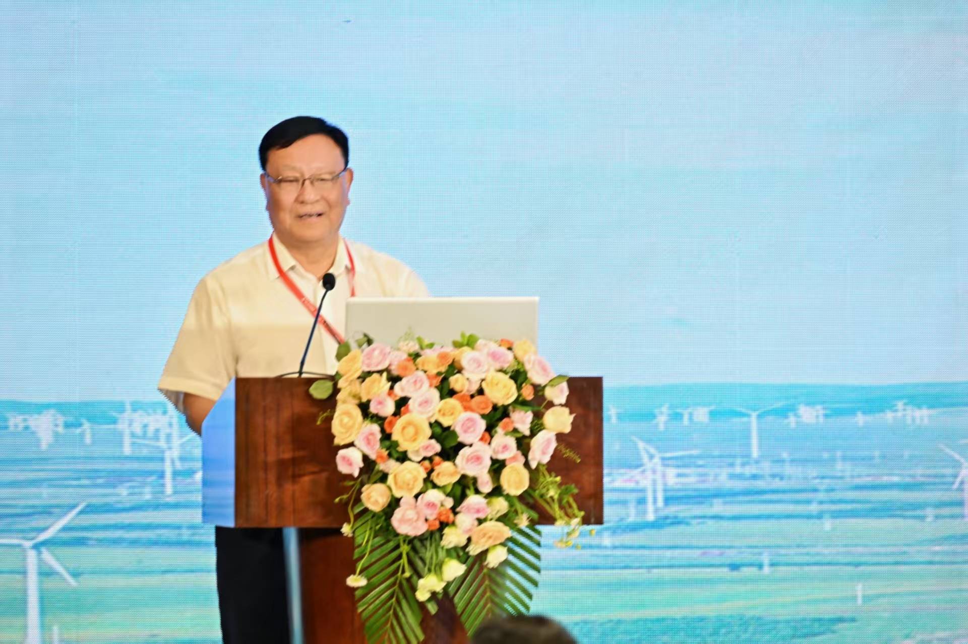 中国能源研究会副理事长、大唐集团原党委书记、董事长陈进行