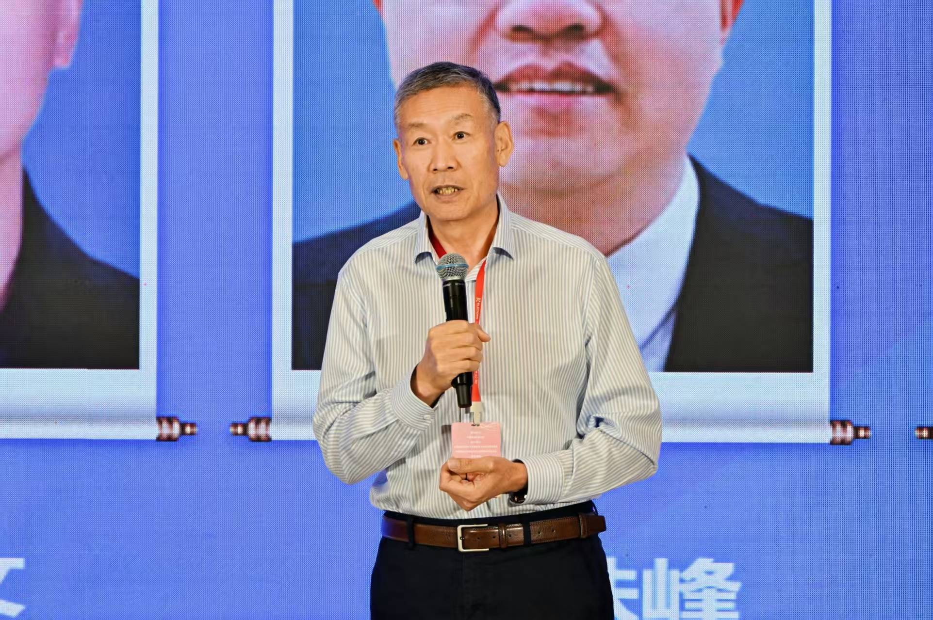 河南省日立信股份有限公司董事长李建国发言